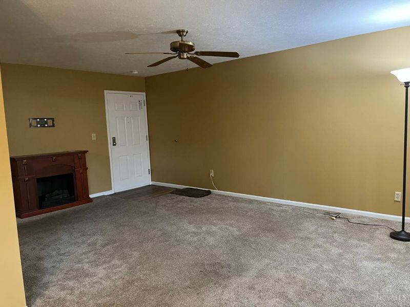 8794 Carrousel Park Circle, Unit 138, Colerain Township, OH 45239 Photo 4