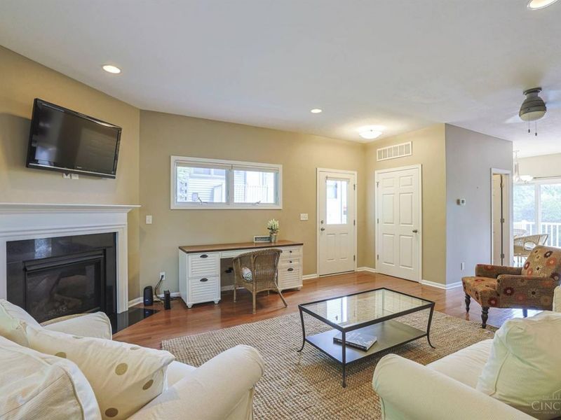 3450 Golden Ave, Unit 4, Cincinnati, OH 45226 Photo 4
