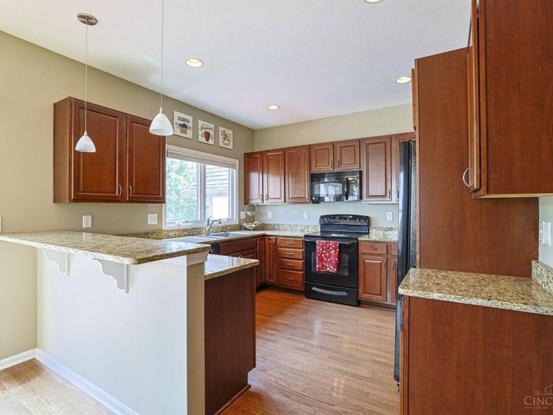 3450 Golden Ave, Unit 4, Cincinnati, OH 45226 Photo 8