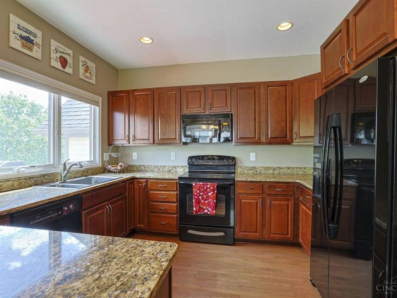 3450 Golden Ave, Unit 4, Cincinnati, OH 45226 Photo 9