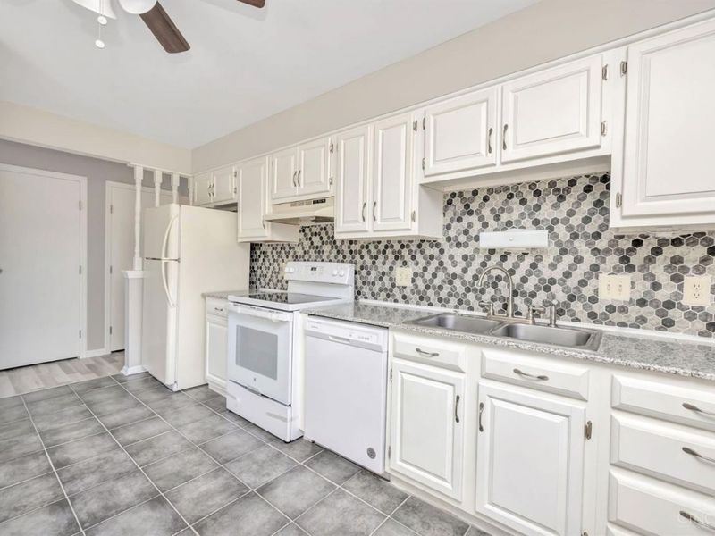 2903 Wardall Ave, Cincinnati, OH 45211 Photo 15