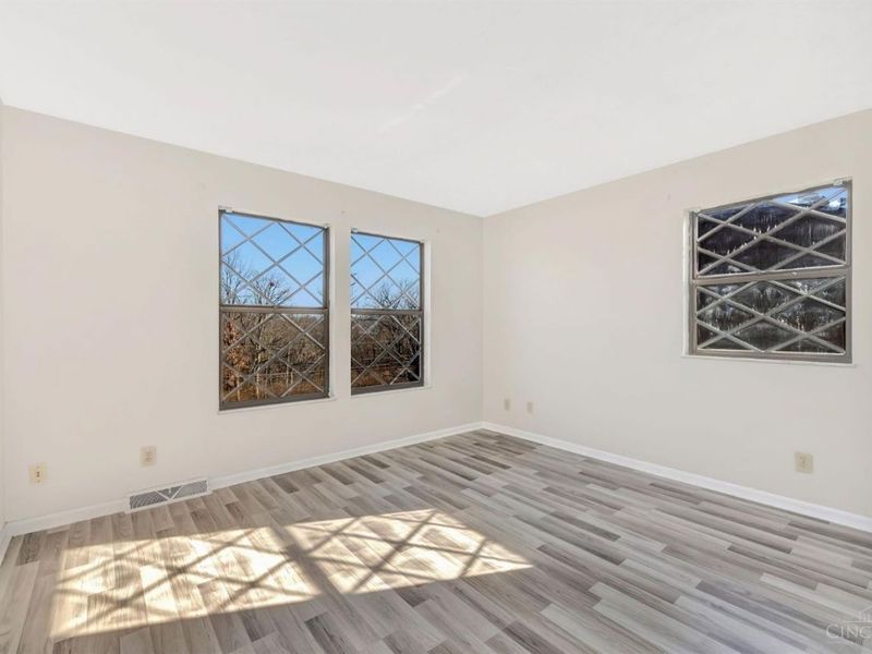 2903 Wardall Ave, Cincinnati, OH 45211 Photo 16