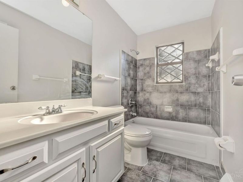 2903 Wardall Ave, Cincinnati, OH 45211 Photo 5