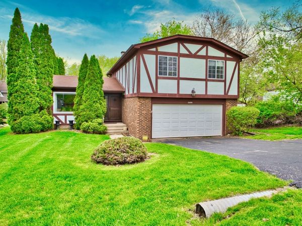 5405 Burwood Road , Oakwood Hills, IL 60013