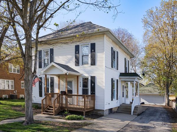 436 W Washington Street , Marengo, IL 60152