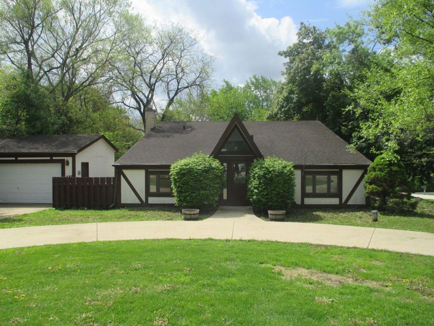 Main Photo
