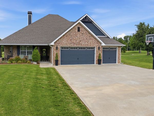 5051 Lake Breeze Road, Grove, OK 74344