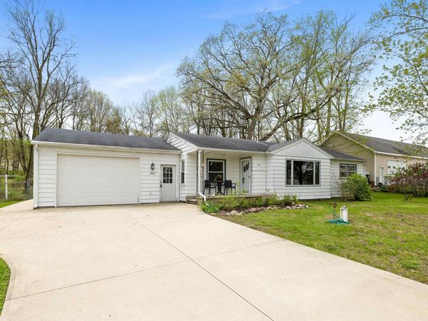3955 W Shady Side Road, Angola, IN 46703