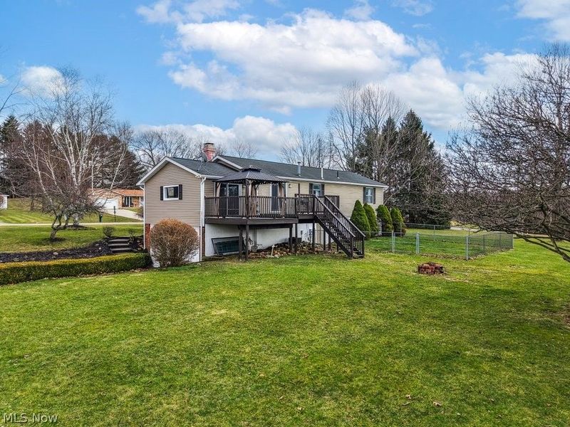 2190 Waterbury Drive, Uniontown, OH 44685 Photo 4