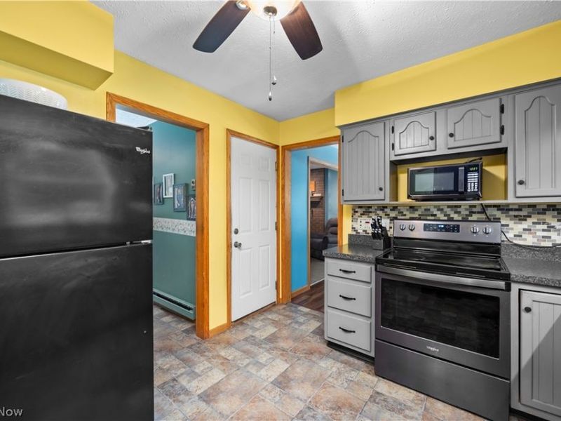 8510 Murray Ridge Road , Elyria, OH 44035 Photo 18