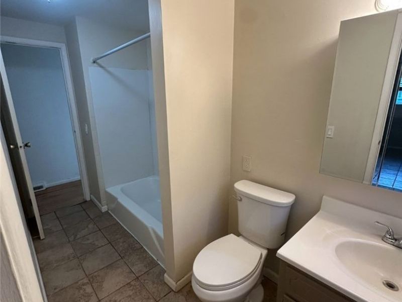 7597 Venice Heights Drive NE, Warren, OH 44484 Photo 8