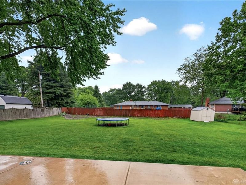 1086 Ceylon Circle, Beavercreek, OH 45430 Photo 28