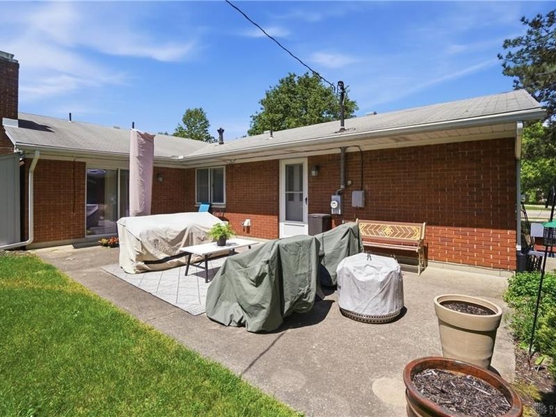2516 E Whipp Road, Kettering, OH 45440 Photo 32