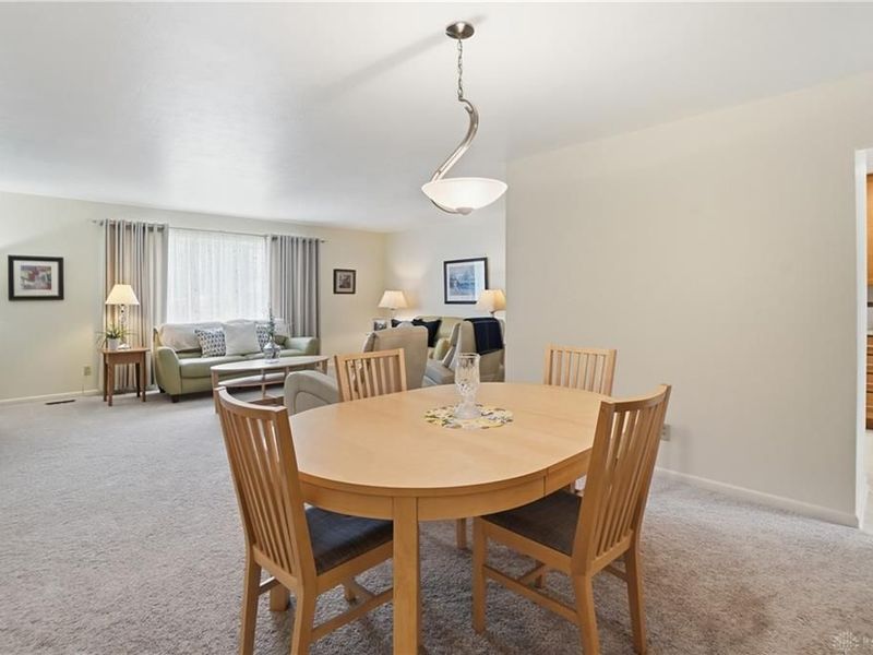 2516 E Whipp Road, Kettering, OH 45440 Photo 5