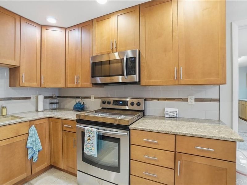 2516 E Whipp Road, Kettering, OH 45440 Photo 8