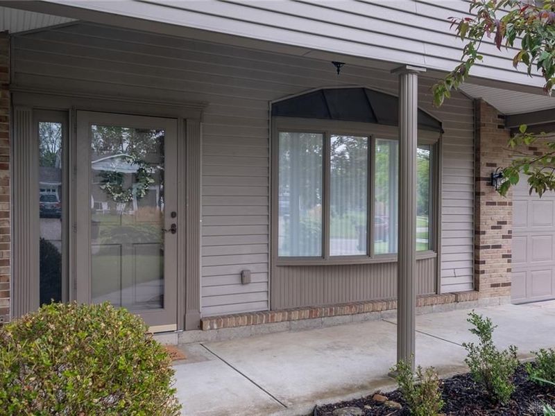 2112 Granada Drive, Beavercreek, OH 45431 Photo 5