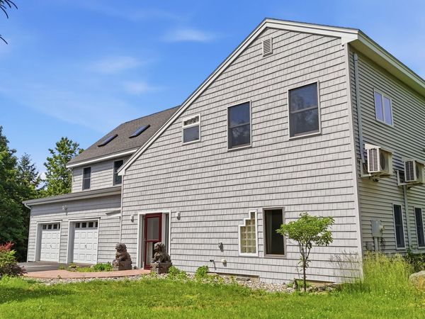 14 Cal Vista Drive, Dayton, ME 04005