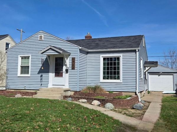 1762 Widdicomb Avenue NW, Grand Rapids, MI 49504