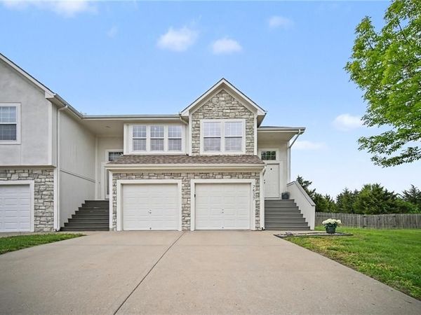 7537 McCoy Street, Shawnee, KS 66227