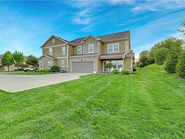 16059 Fontana Street, Unit 206, Overland Park, KS 66085