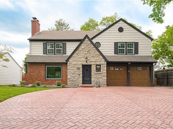 6110 WARD Parkway, Kansas City, MO 64113
