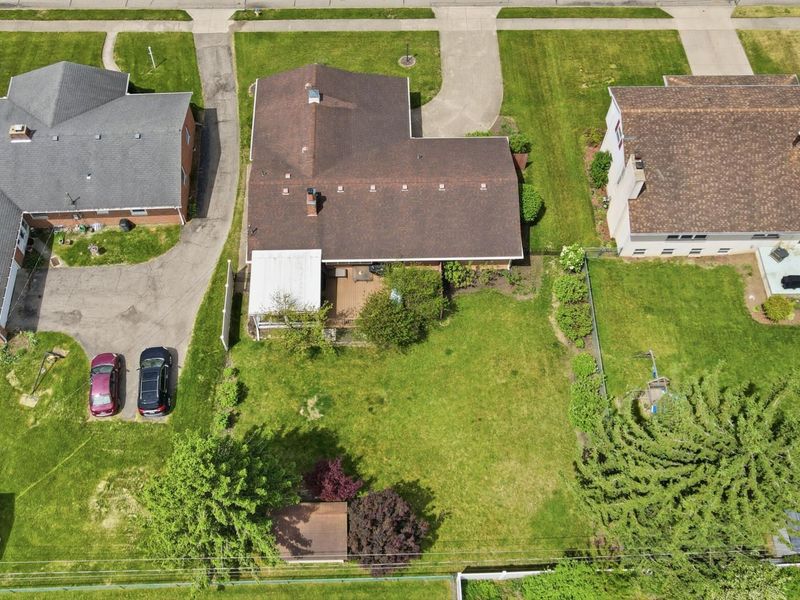 2516 Rebecca Drive, Springfield, OH 45503 Photo 3