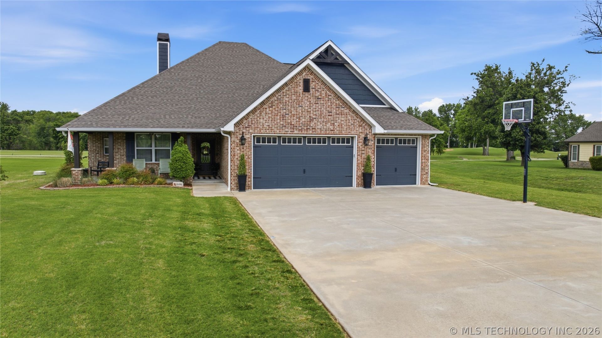 5051 Lake Breeze Road, Grove, OK 74344 Main Photo