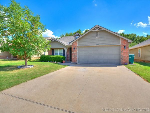 202 W 46th Street , Sand Springs, OK 74063