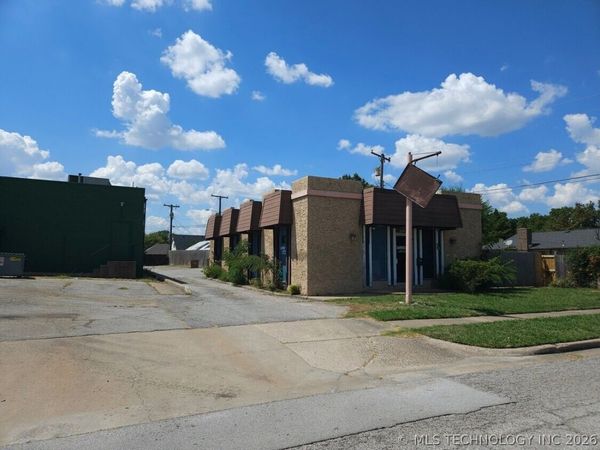 3010 S 94th East Avenue , Tulsa, OK 74129