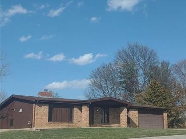 3029 Imperial Drive , St Peters, MO 63303