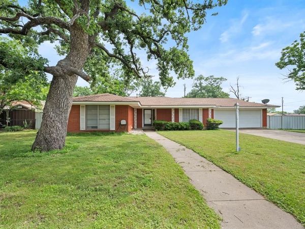 2300 SE 9th Street , Mineral Wells, TX 76067