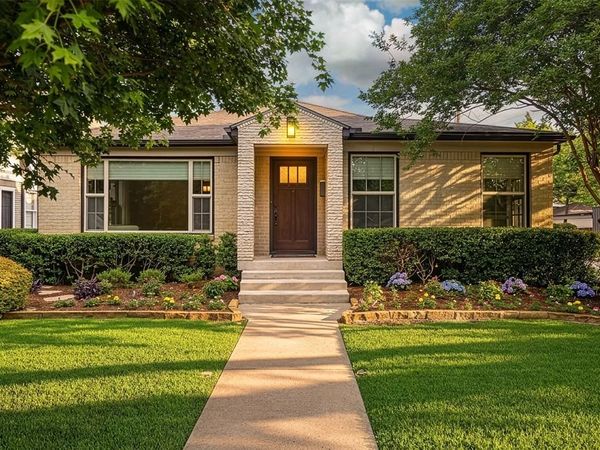 5947 Mercedes Avenue, Dallas, TX 75206