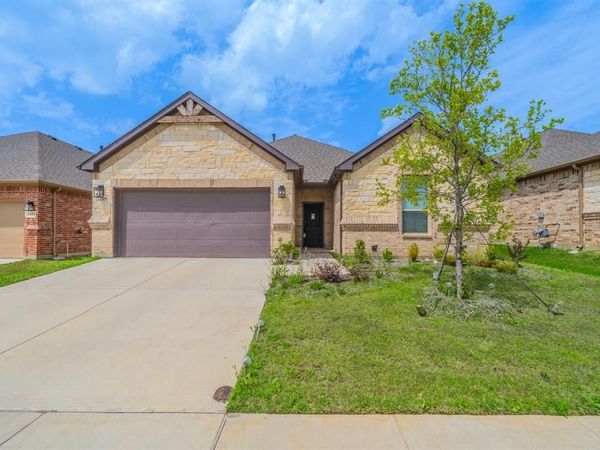 1057 Nighthawk Trail, Alvarado, TX 76009