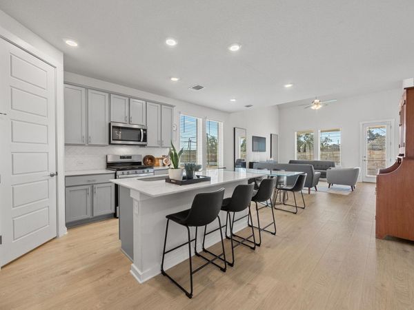 432 Tinto ST, Leander, TX 78641