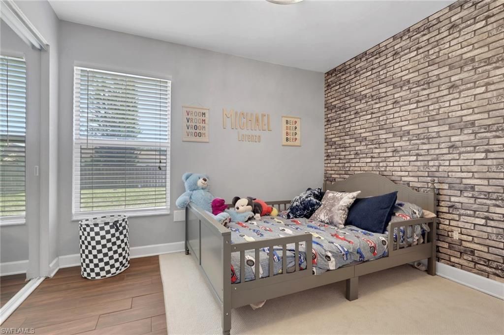 3300 Valencia Dr, Naples, FL 34120 Photo