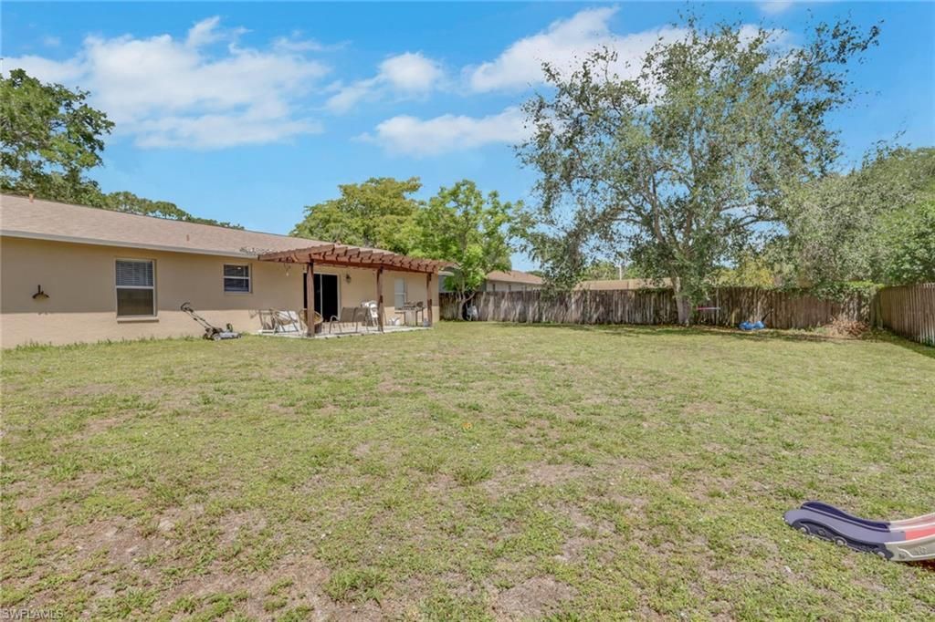3300 Valencia Dr, Naples, FL 34120 Photo
