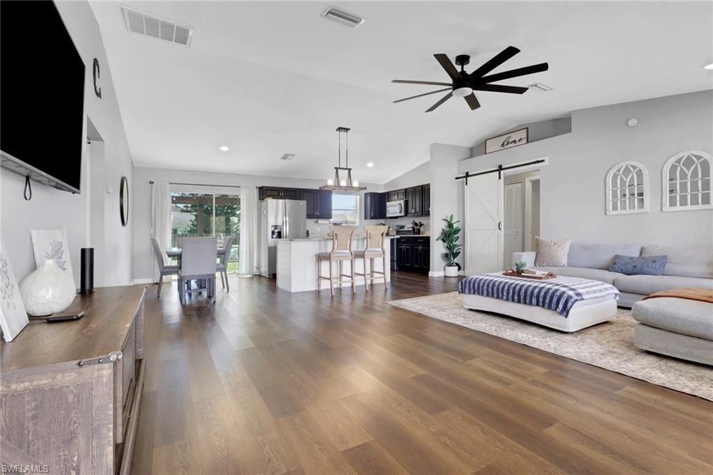 3300 Valencia Dr, Naples, FL 34120 Photo