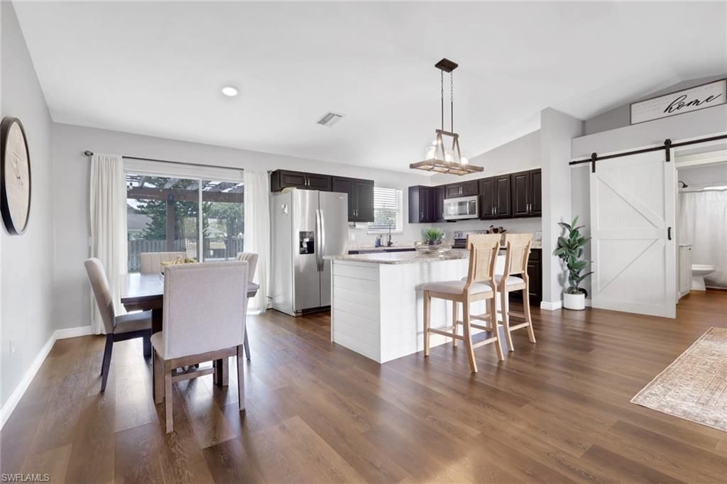 3300 Valencia Dr, Naples, FL 34120 Photo