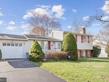 6439 LANCASTER DRIVE , WARRENTON, VA 20187