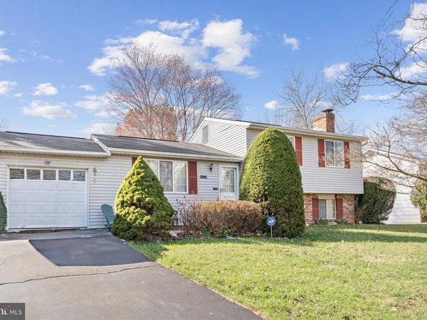 6439 LANCASTER DRIVE , WARRENTON, VA 20187
