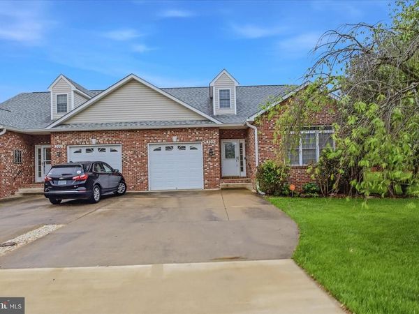 309 BROOKLINE DRIVE , CHARLES TOWN, WV 25414
