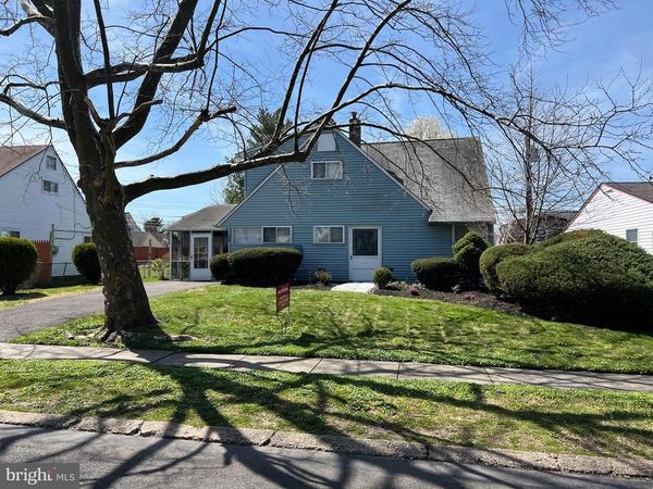 15 CATALPA LANE , LEVITTOWN, PA 19055