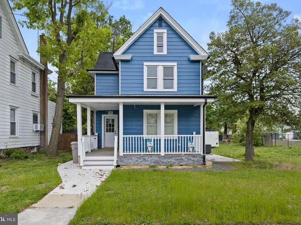 110 W BROAD STREET , PAULSBORO, NJ 08066
