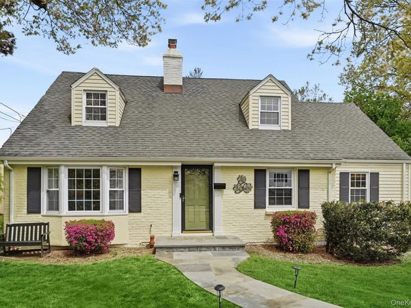 325 Frank Avenue , Mamaroneck, NY 10543