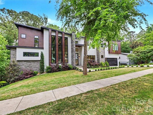 2810 Huntingtowne Farms Lane, Charlotte, NC 28210