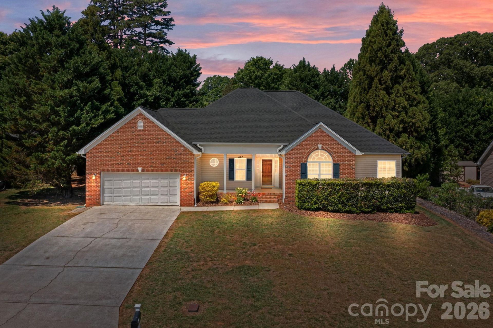 417 Deerfield Drive, Mount Holly, NC 28120 Main Photo