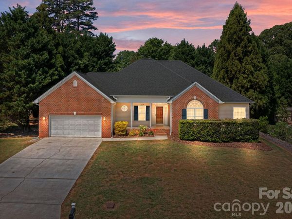417 Deerfield Drive, Mount Holly, NC 28120