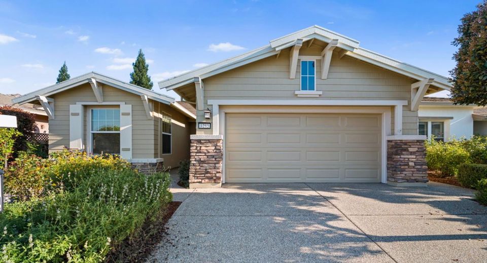 1295 Hawthorne Ln, Lincoln, CA 95648 Photo