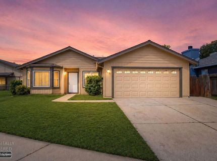 7632 Harmony Oaks Way, Sacramento, CA 95828 Photo