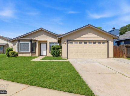 7632 Harmony Oaks Way, Sacramento, CA 95828 Photo